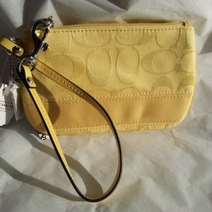 Wristlet